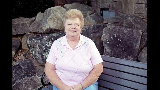 Pat-Singleton---breast-cancer-profile---less-pale-IMG 1512